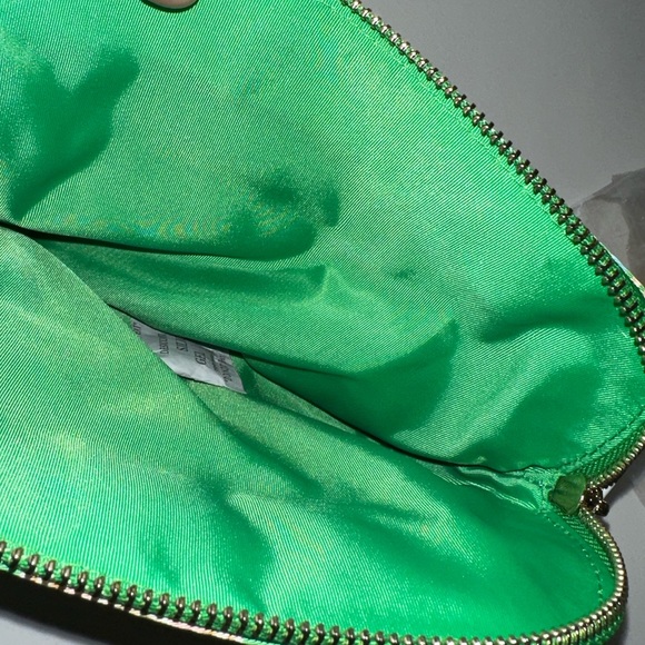 CAMILLA *Curiouser and Curiouser* green tropical print small makeup travel bag - Picture 6 of 7